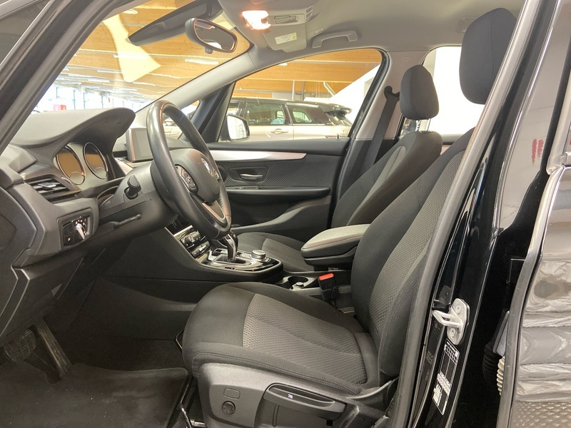 BMW 218 vaihtoauto