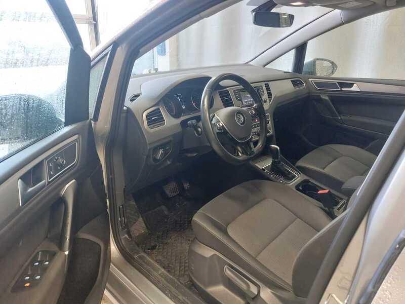 Volkswagen Golf Sportsvan vaihtoauto
