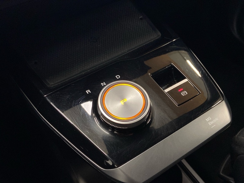 MG MG4 vaihtoauto