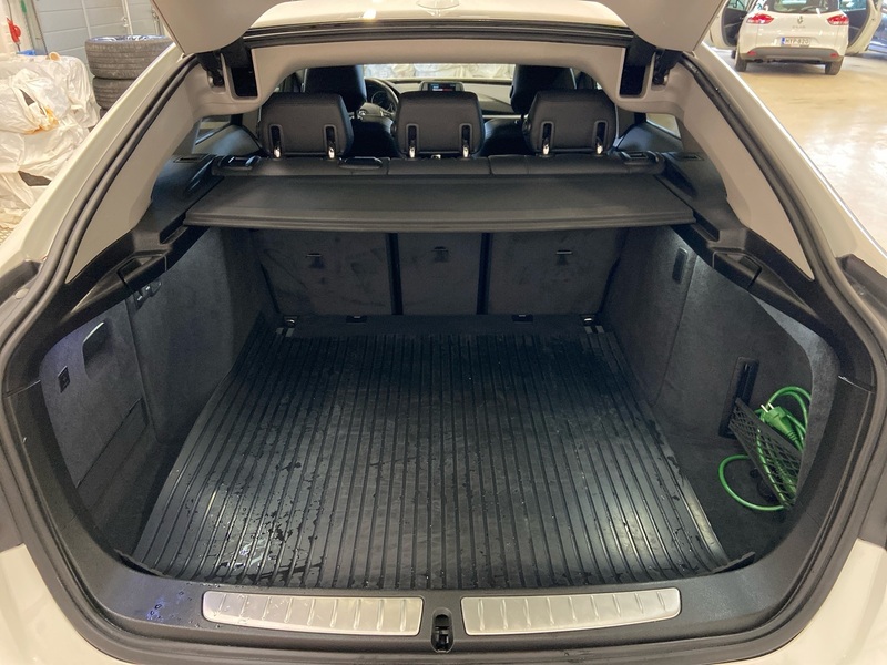 BMW 320 vaihtoauto