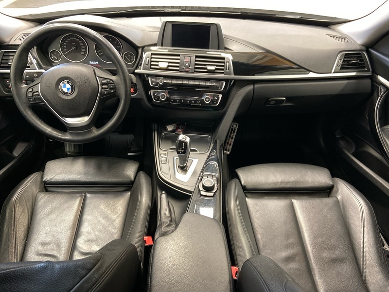 BMW 320 vaihtoauto