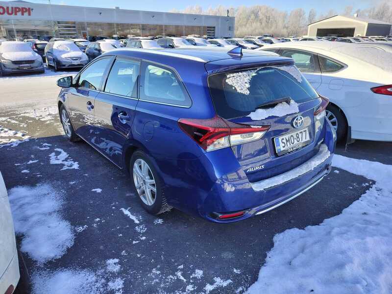 Toyota Auris vaihtoauto