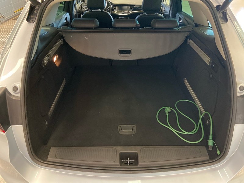 Opel Astra vaihtoauto