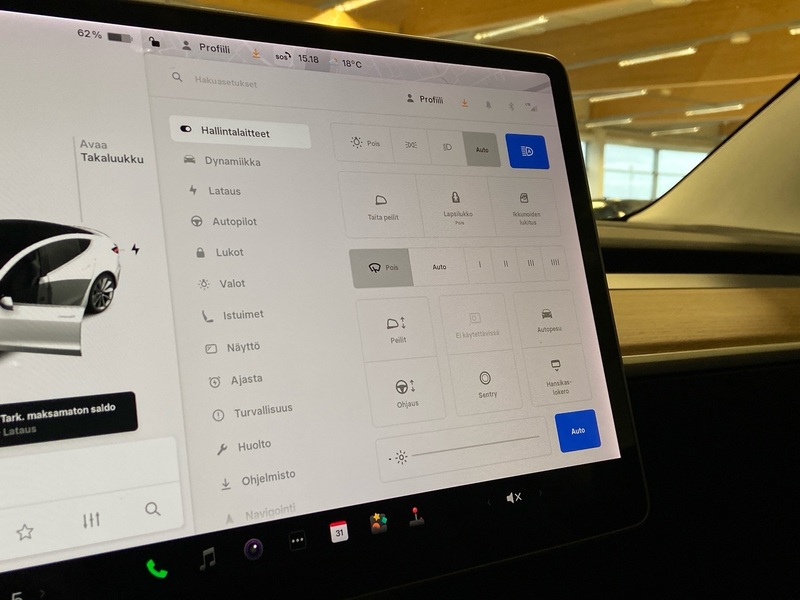 Tesla Model 3 vaihtoauto