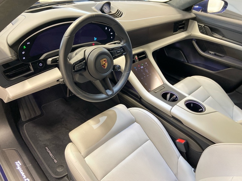 Porsche Taycan vaihtoauto