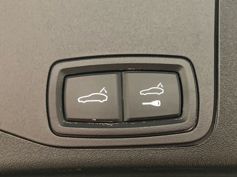 Porsche Taycan vaihtoauto