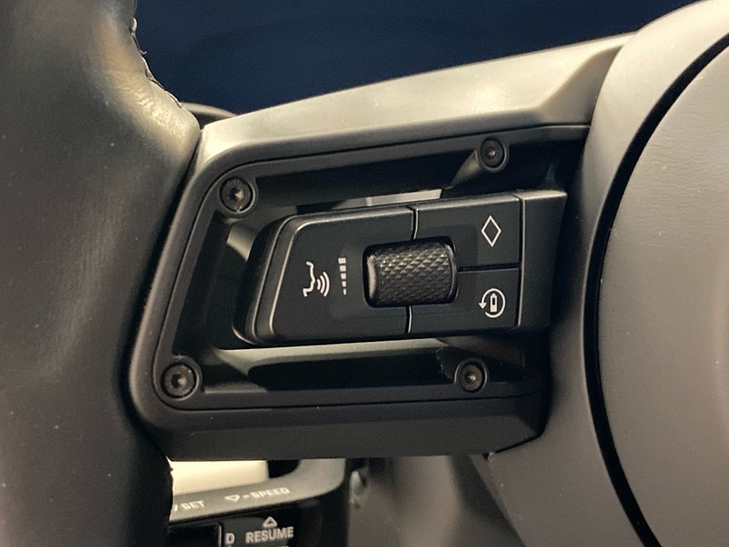 Porsche Taycan vaihtoauto