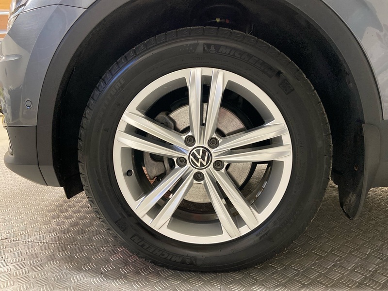 Volkswagen Tiguan Allspace vaihtoauto