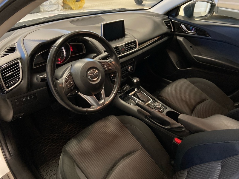 Mazda 3 vaihtoauto