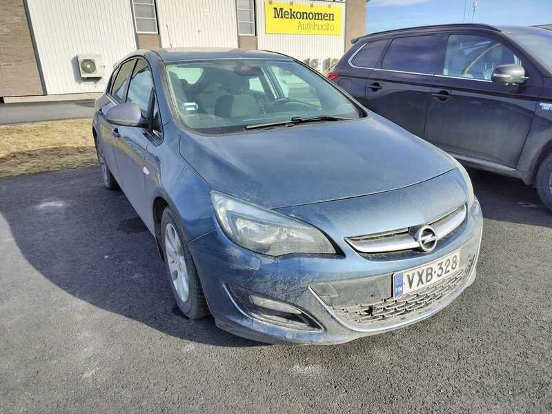 Opel Astra vaihtoauto