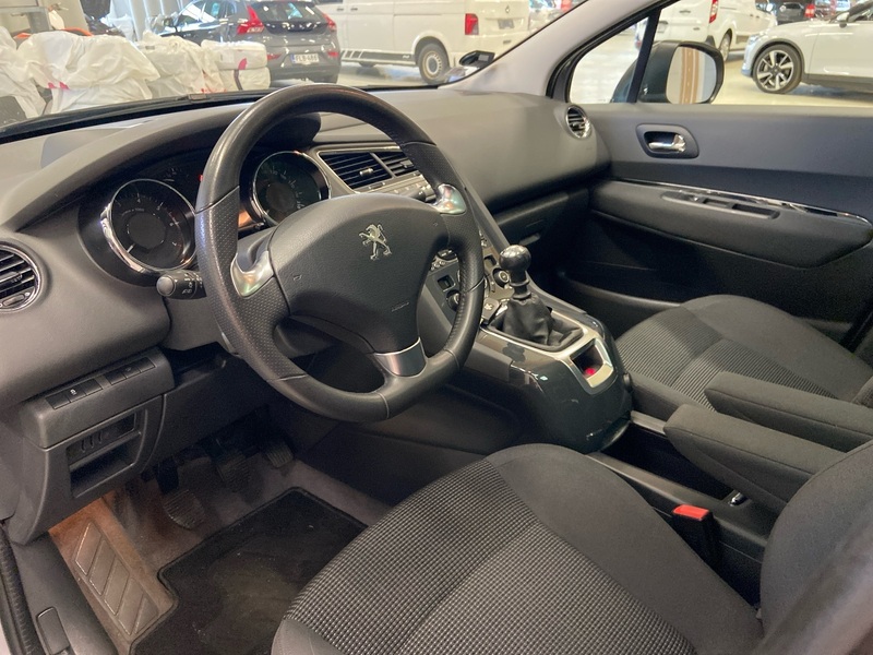 Peugeot 5008 vaihtoauto
