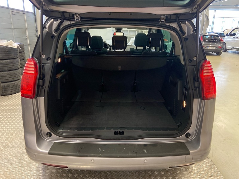 Peugeot 5008 vaihtoauto