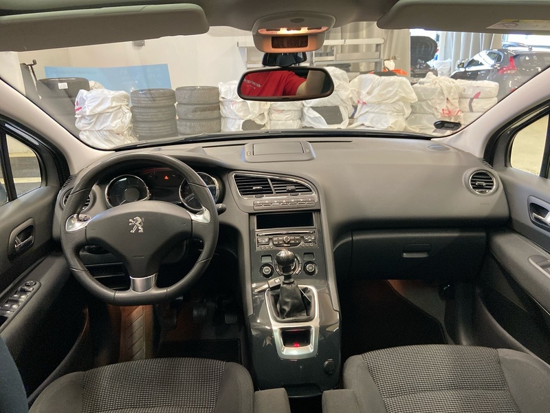 Peugeot 5008 vaihtoauto
