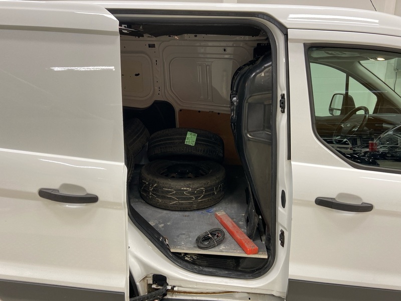 Ford Transit Connect vaihtoauto