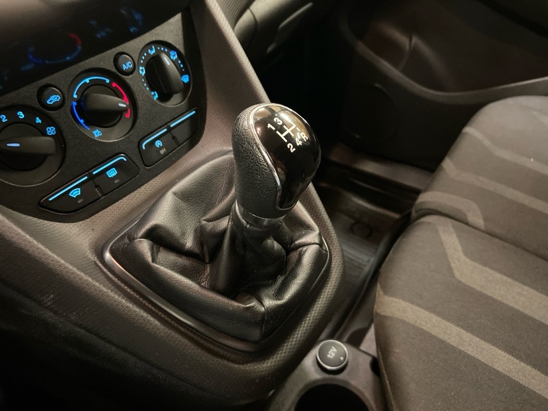 Ford Transit Connect vaihtoauto