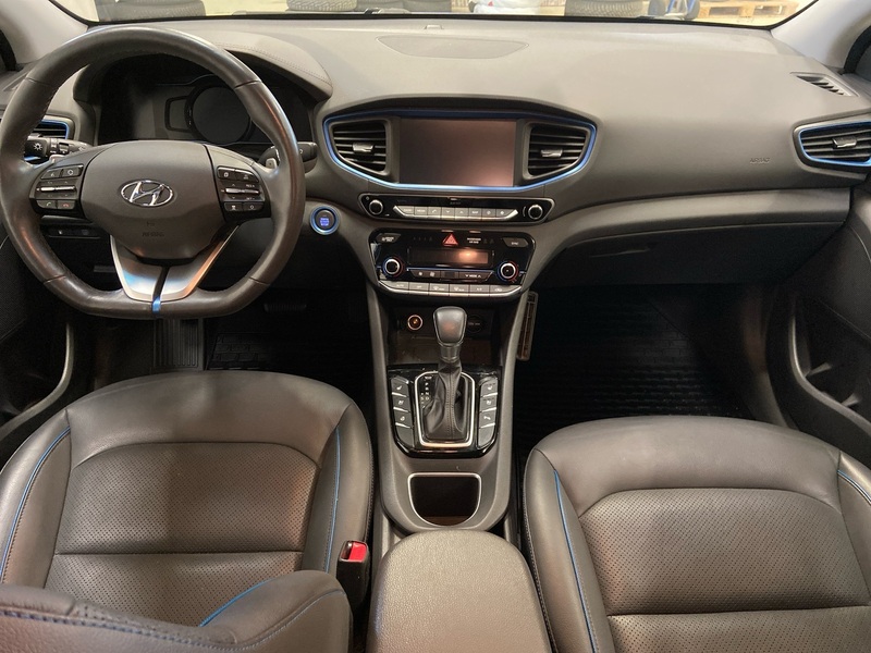 Hyundai IONIQ hybrid vaihtoauto