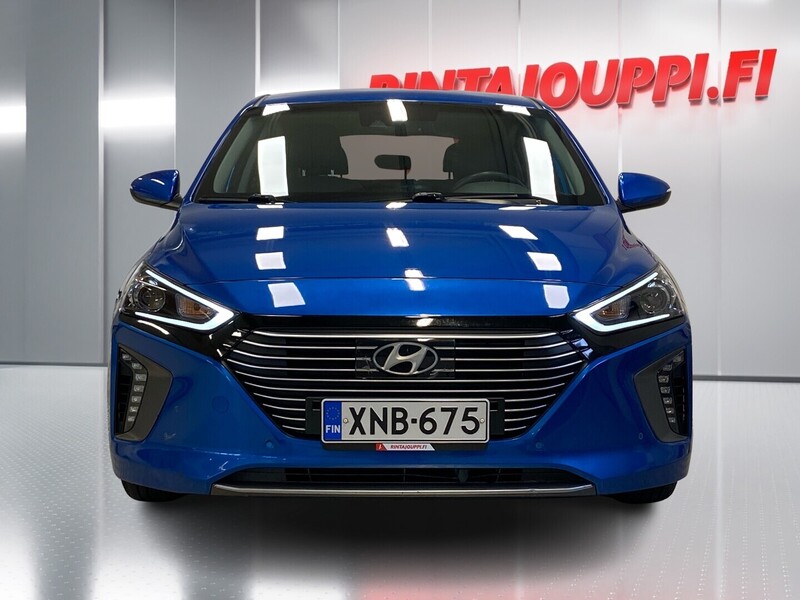 Hyundai IONIQ hybrid vaihtoauto