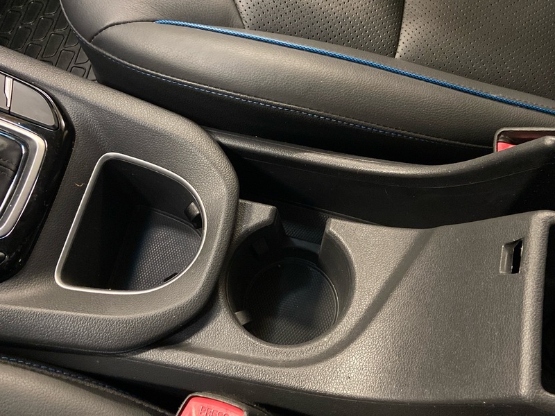 Hyundai IONIQ hybrid vaihtoauto