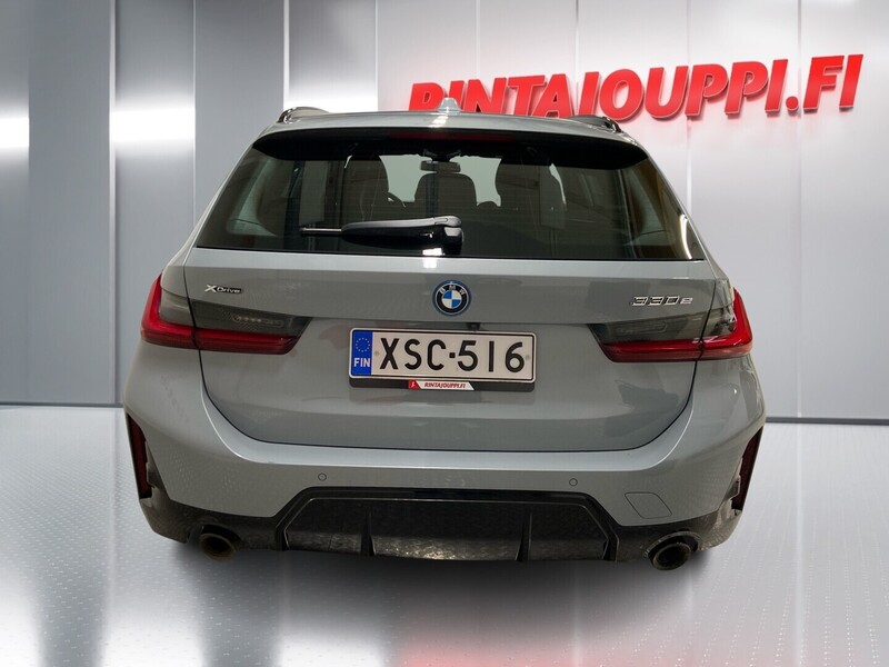 BMW 330 vaihtoauto