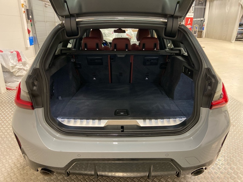 BMW 330 vaihtoauto