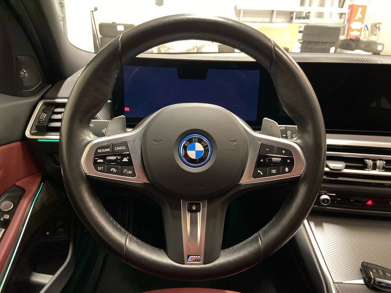 BMW 330 vaihtoauto