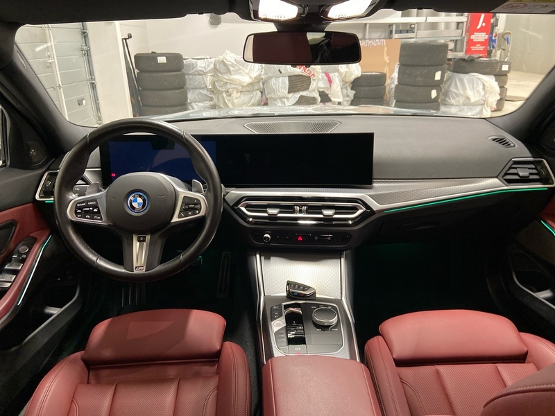 BMW 330 vaihtoauto
