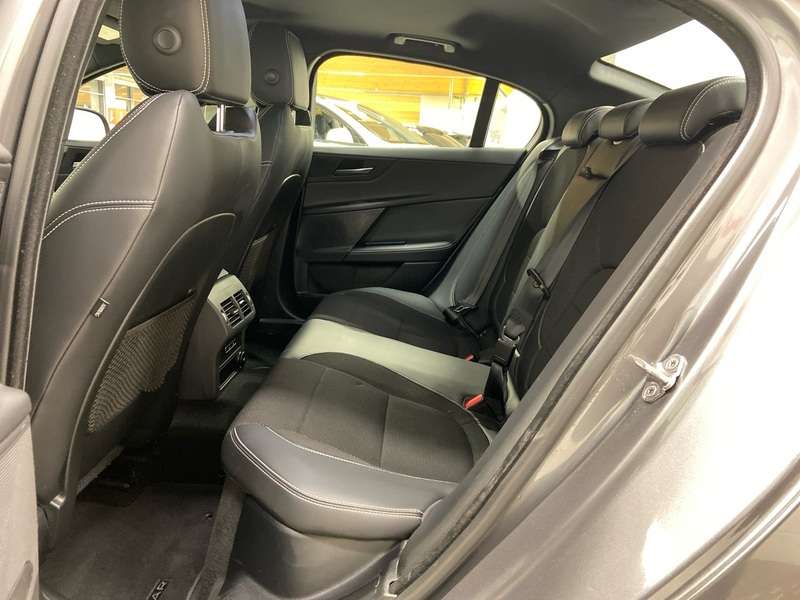 Jaguar XE vaihtoauto