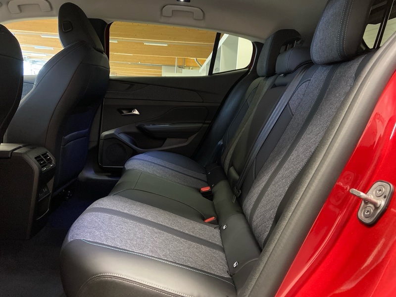 Peugeot 408 vaihtoauto