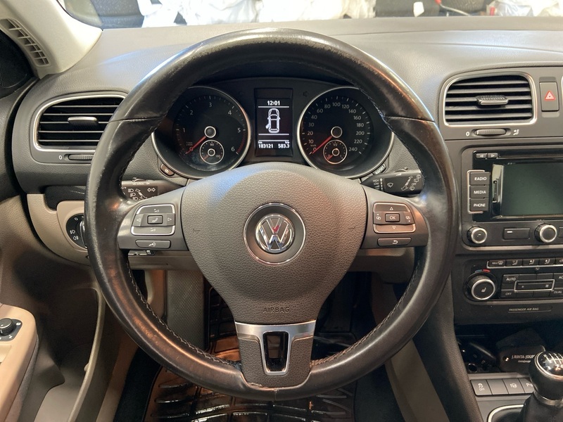 Volkswagen Golf vaihtoauto