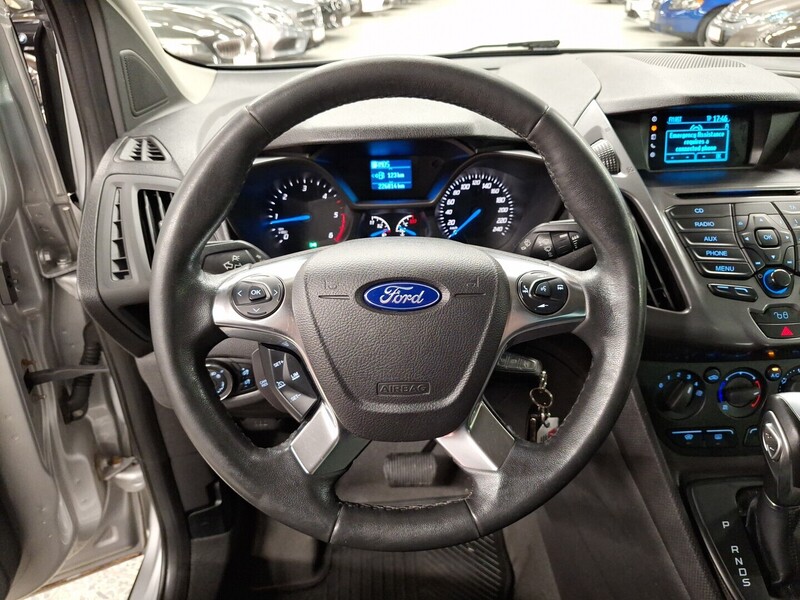 Ford Transit Connect vaihtoauto