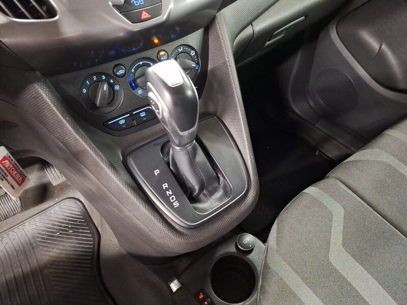 Ford Transit Connect vaihtoauto