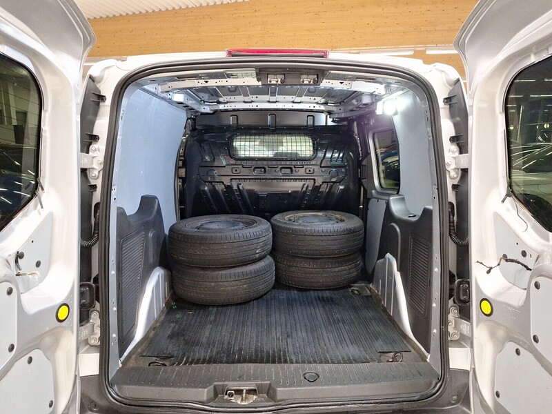 Ford Transit Connect vaihtoauto