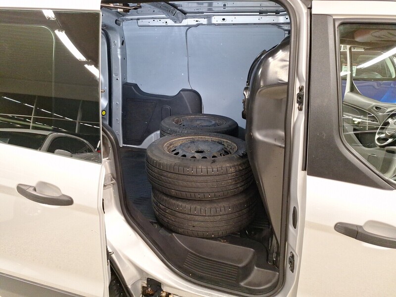 Ford Transit Connect vaihtoauto