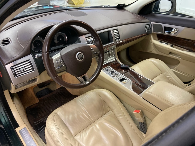 Jaguar XF vaihtoauto