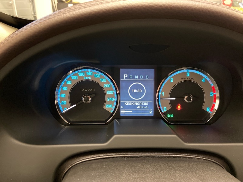 Jaguar XF vaihtoauto