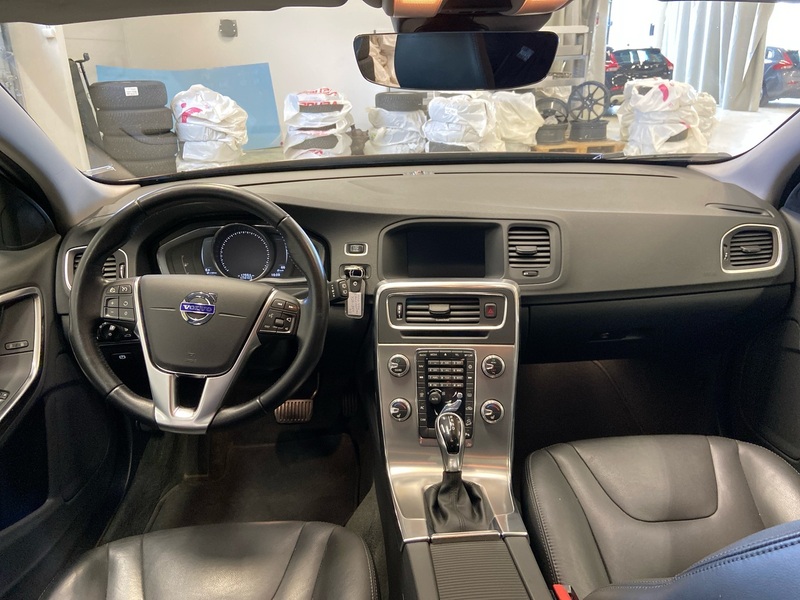 Volvo V60 Cross Country vaihtoauto