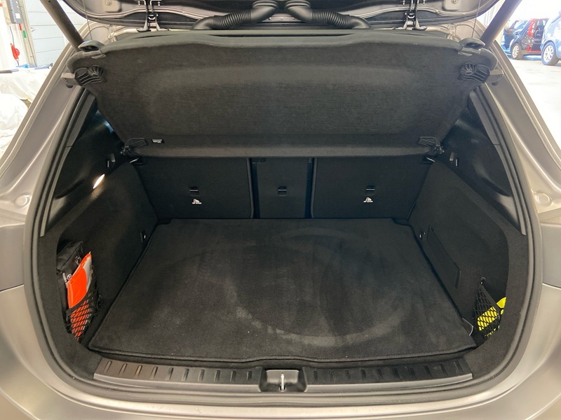 Mercedes-Benz EQA vaihtoauto