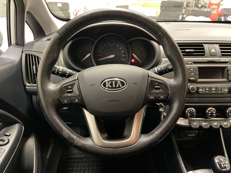 Kia Rio vaihtoauto