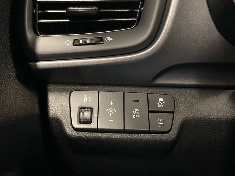 Kia Stonic vaihtoauto