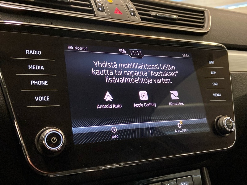 Skoda Superb vaihtoauto