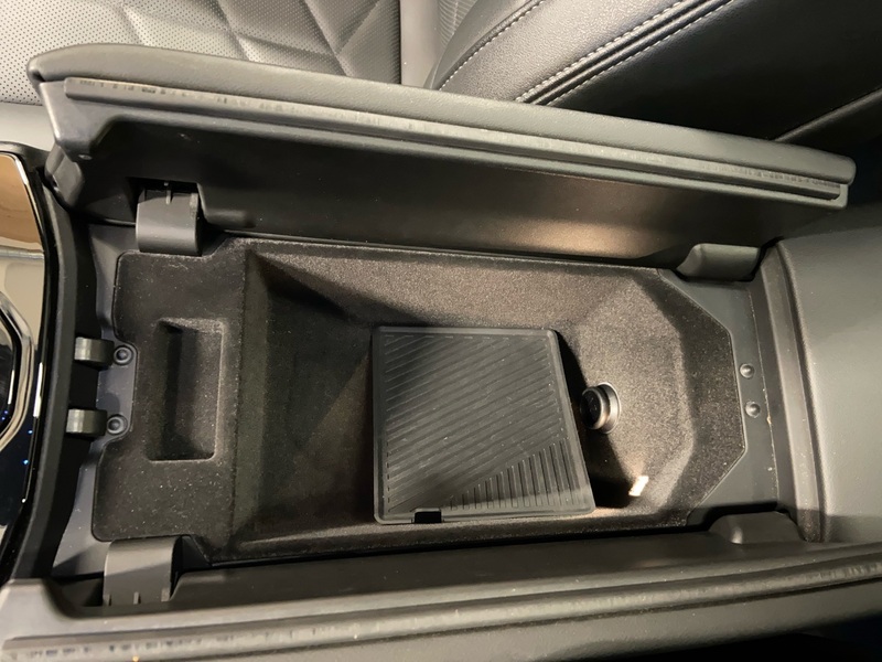 BMW i5 M60 vaihtoauto