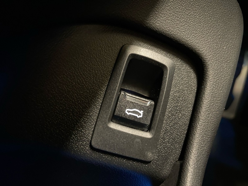 BMW i5 M60 vaihtoauto