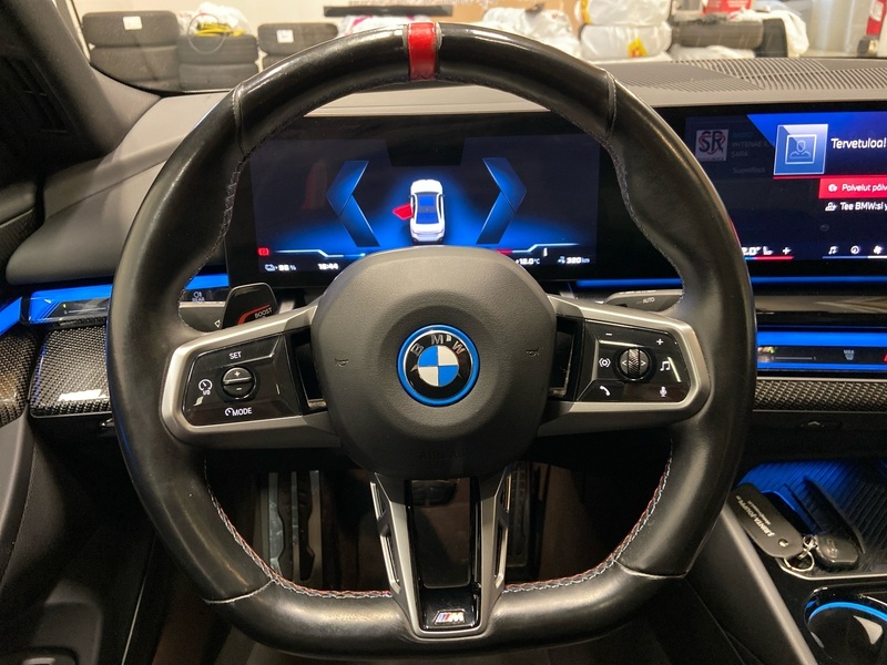 BMW i5 M60 vaihtoauto