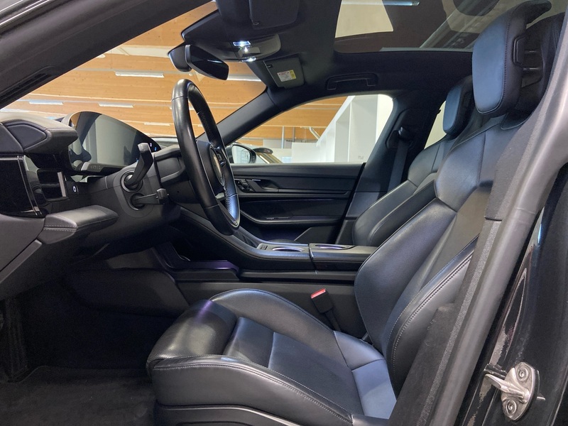 Porsche Taycan vaihtoauto