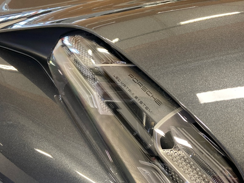 Porsche Taycan vaihtoauto