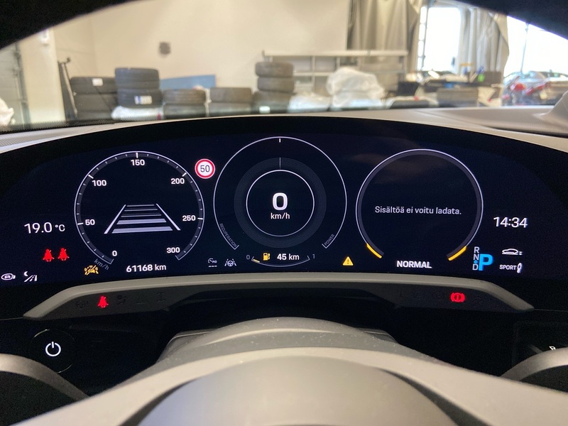 Porsche Taycan vaihtoauto