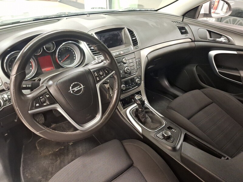 Opel Insignia vaihtoauto