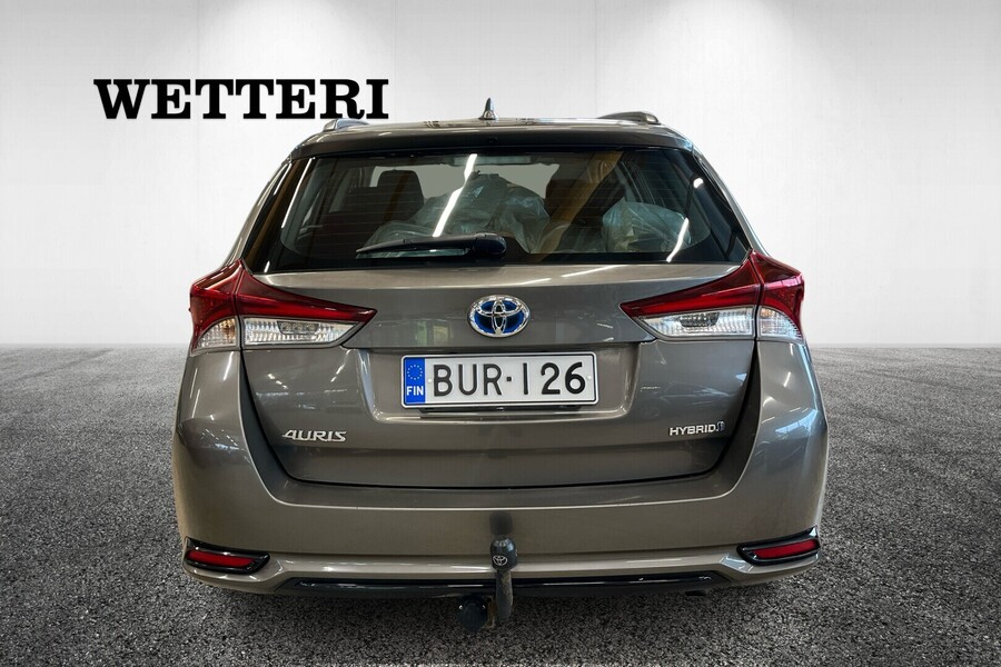 Toyota Auris vaihtoauto