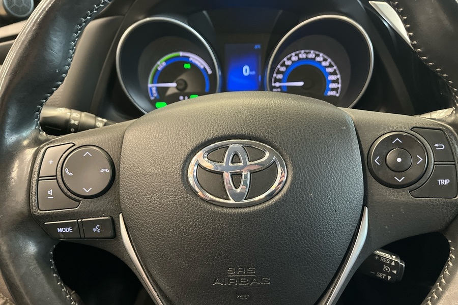 Toyota Auris vaihtoauto