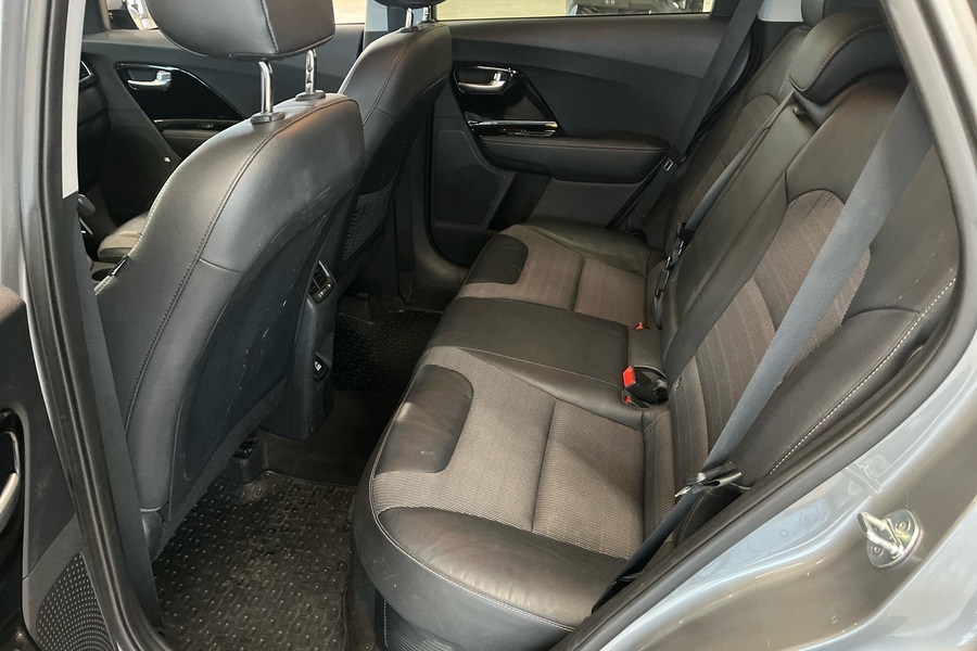 Kia Niro plug-in vaihtoauto